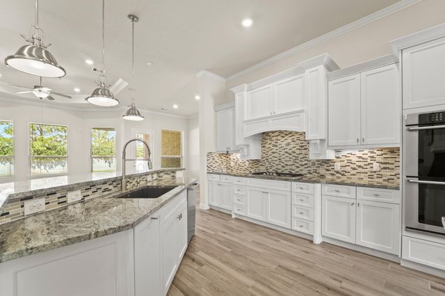 9339 Fairfield Oaks Lane, Houston, TX 77365