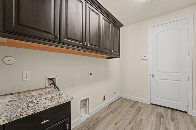 9339 Fairfield Oaks Lane, Houston, TX 77365