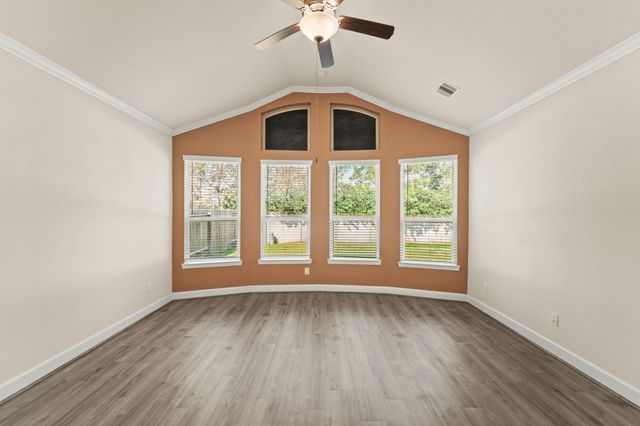 9339 Fairfield Oaks Lane, Houston, TX 77365