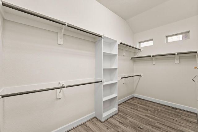 9339 Fairfield Oaks Lane, Houston, TX 77365