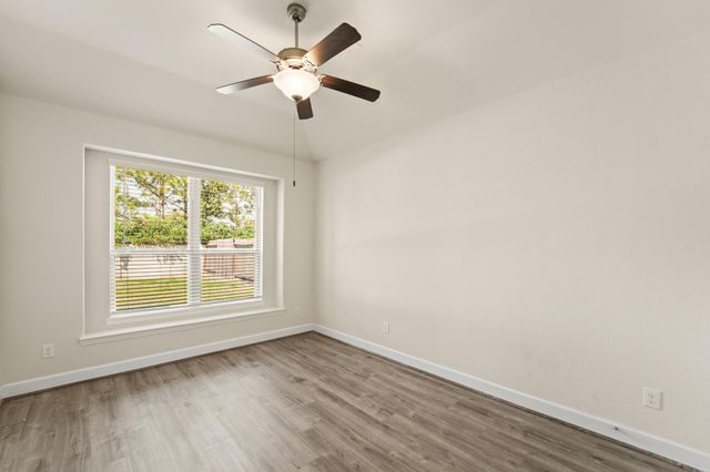 9339 Fairfield Oaks Lane, Houston, TX 77365