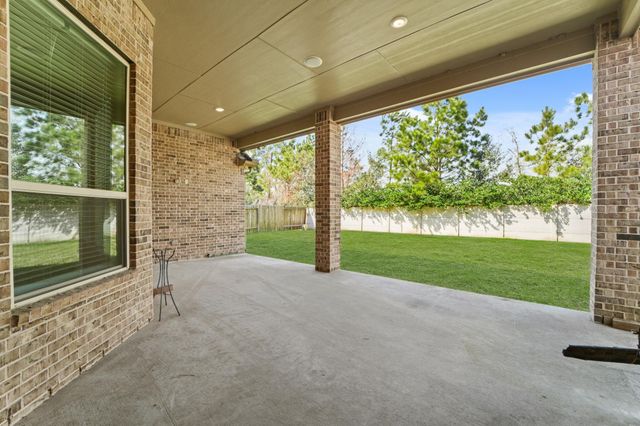 9339 Fairfield Oaks Lane, Houston, TX 77365