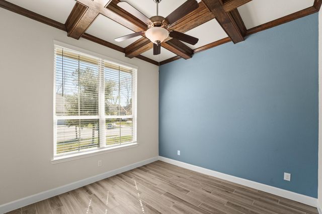 9339 Fairfield Oaks Lane, Houston, TX 77365