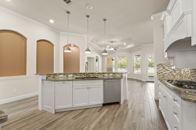 9339 Fairfield Oaks Lane, Houston, TX 77365