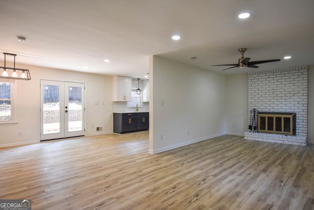 651 Inglis Drive SE, Marietta, GA 30067