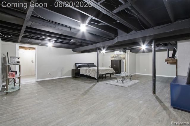 31737 Bella Vista Drive, Farmington, MI 48334