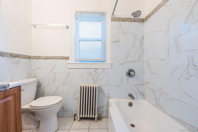 104 Grandview Avenue, Great Neck, NY 11020