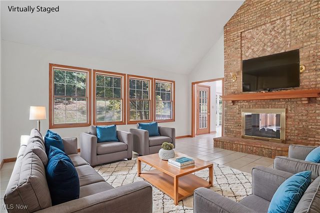 2885 Valley Road, Cuyahoga Falls, OH 44223