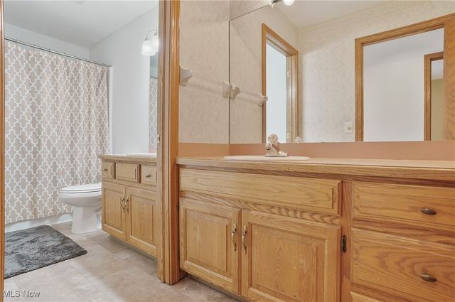 2885 Valley Road, Cuyahoga Falls, OH 44223