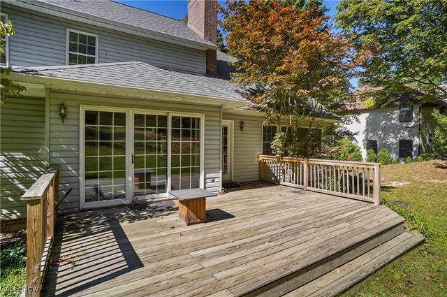 2885 Valley Road, Cuyahoga Falls, OH 44223