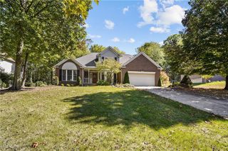 2885 Valley Road, Cuyahoga Falls, OH 44223