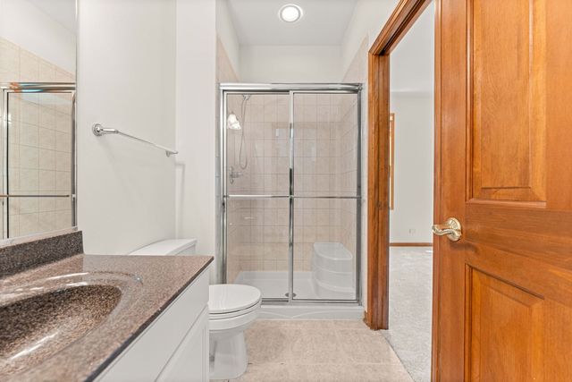 9 N Daniels Drive, Batavia, IL 60510