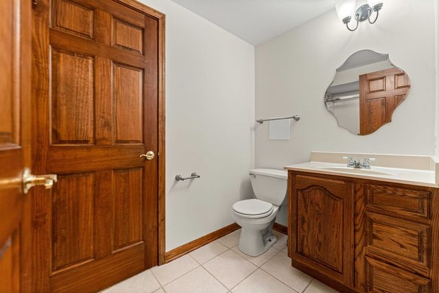 9 N Daniels Drive, Batavia, IL 60510