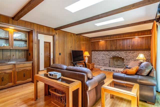 5097 Collington Drive, Troy, MI 48098