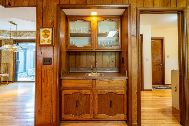 5097 Collington Drive, Troy, MI 48098