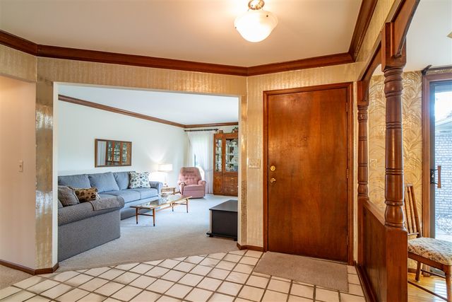 5097 Collington Drive, Troy, MI 48098