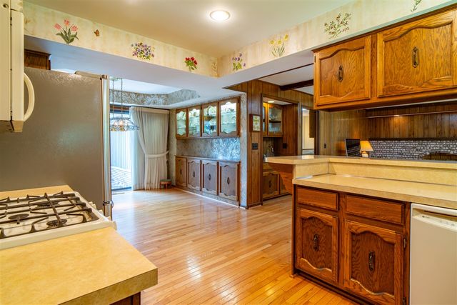 5097 Collington Drive, Troy, MI 48098