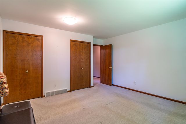 5097 Collington Drive, Troy, MI 48098