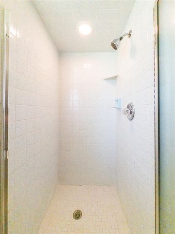 5097 Collington Drive, Troy, MI 48098