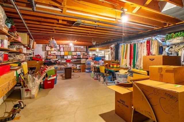 5097 Collington Drive, Troy, MI 48098