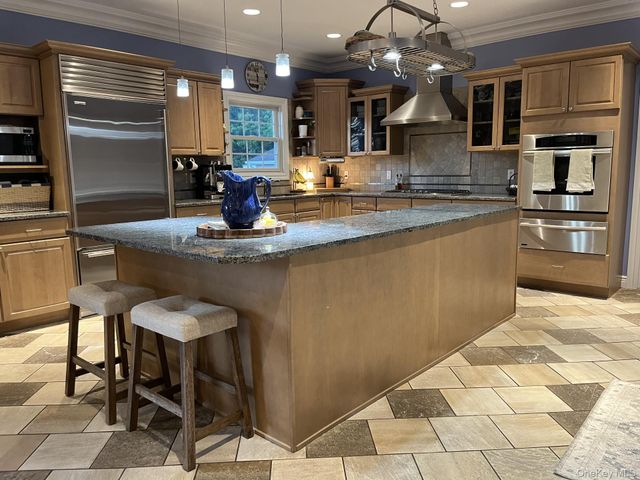 3 Dixon Street, Yaphank, NY 11980
