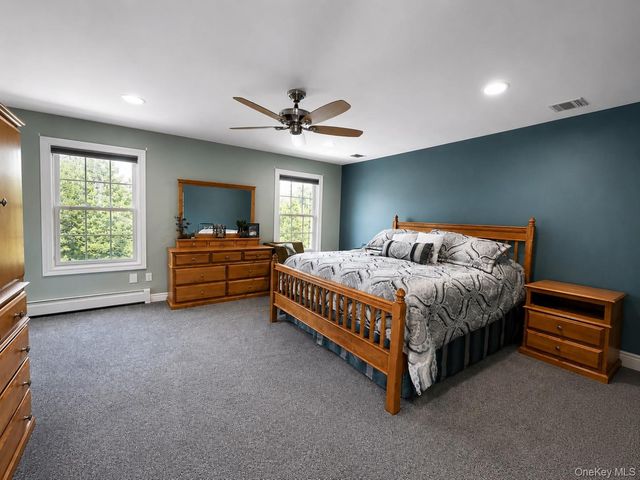 3 Dixon Street, Yaphank, NY 11980