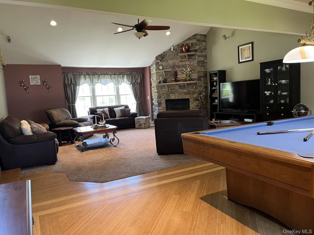 3 Dixon Street, Yaphank, NY 11980