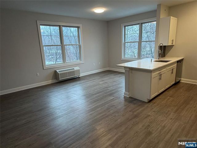 40 Park Avenue 308, Park Ridge, NJ 07656