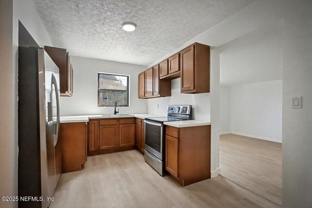 8808 NORFOLK Boulevard, Jacksonville, FL 32208