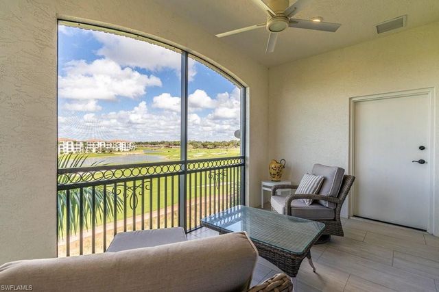 16379 Viansa WAY 301, Naples, FL 34110