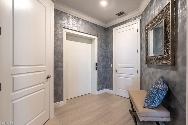 16379 Viansa WAY 301, Naples, FL 34110