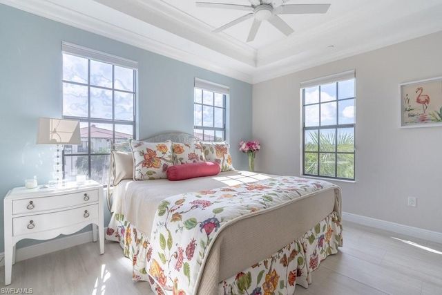 16379 Viansa WAY 301, Naples, FL 34110