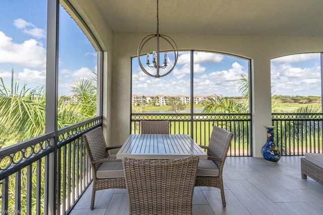 16379 Viansa WAY 301, Naples, FL 34110
