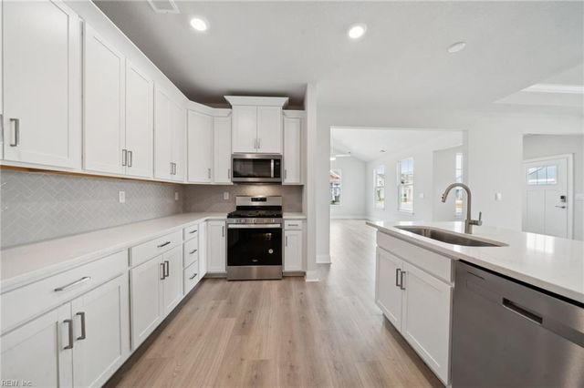 2211 Edwin DR, Chesapeake, VA 23322