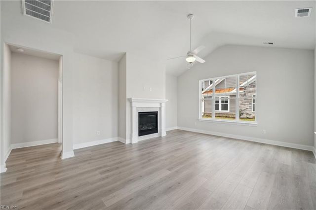 2211 Edwin DR, Chesapeake, VA 23322