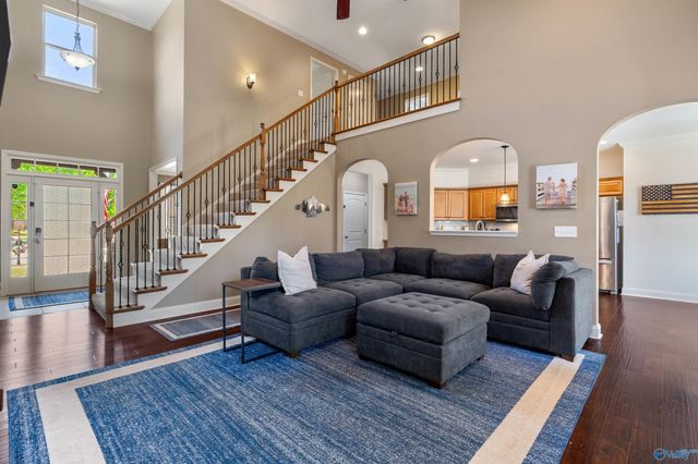 115 Misty River Lane SW, Huntsville, AL 35824