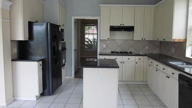 3715 Mission Valley Drive, Missouri City, TX 77459