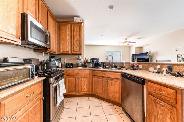 1513 Groom Avenue, North Las Vegas, NV 89081