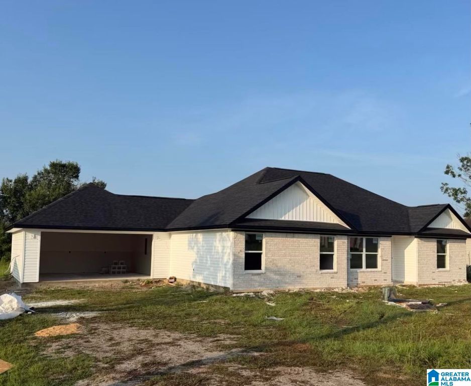 45 COUNTY ROAD 951, Clanton, AL 35045