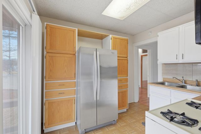 2418 Ridge Road, Highland, IN 46322