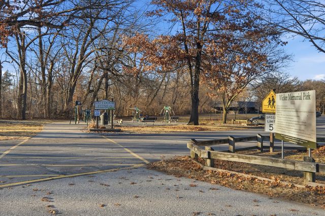 2418 Ridge Road, Highland, IN 46322