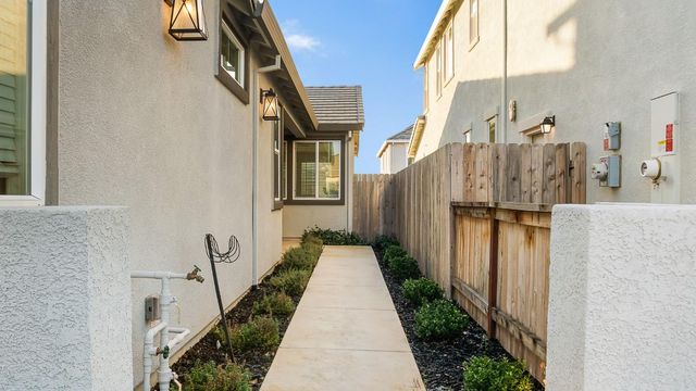 4304 Deergrass St, Rancho Cordova, CA 95742