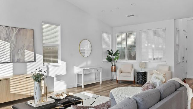 4304 Deergrass St, Rancho Cordova, CA 95742