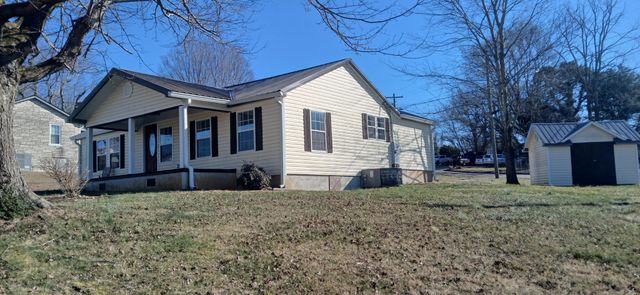 104 Buena Vista Avenue, Sweetwater, TN 37874