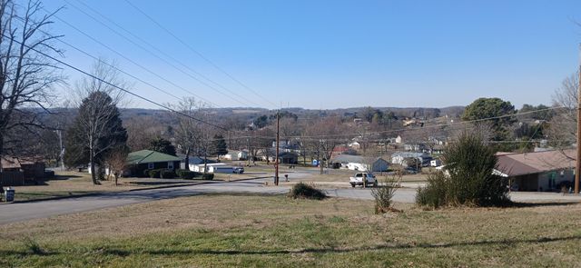 104 Buena Vista Avenue, Sweetwater, TN 37874