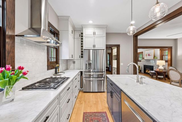4332 Colfax Avenue S, Minneapolis, MN 55409