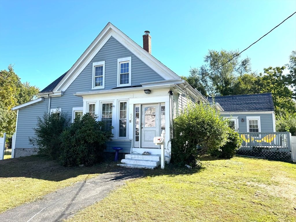 558 Ash St, Brockton, MA 02301