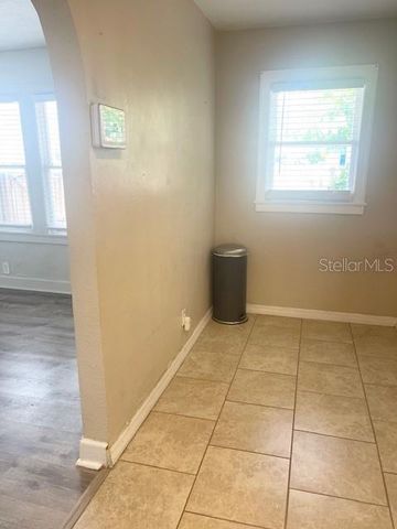 102 W ELM STREET, Tampa, FL 33604