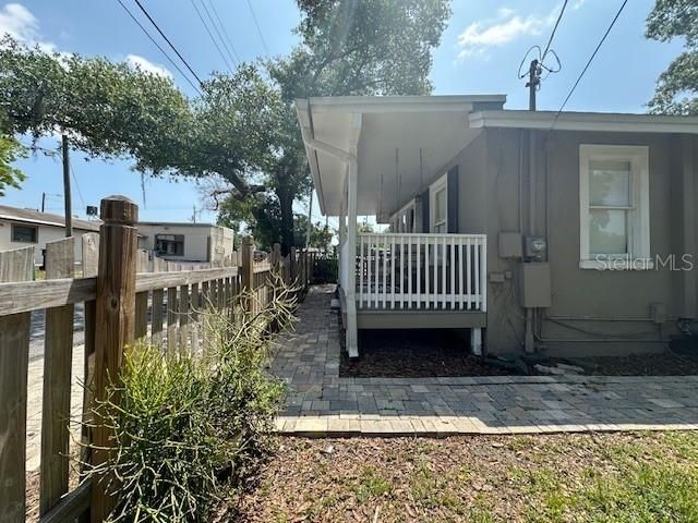 102 W ELM STREET, Tampa, FL 33604