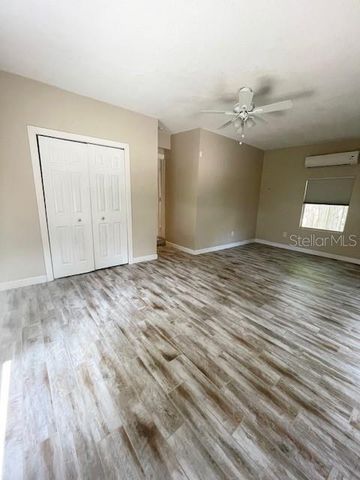 102 W ELM STREET, Tampa, FL 33604